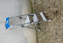 Location outil Escabeau près de Mareuil-lès-Meaux