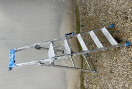 Location outil Escabeau près de Mareuil-lès-Meaux