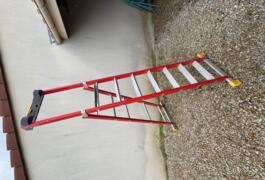 Location outil Escabeau près de Mareuil-lès-Meaux