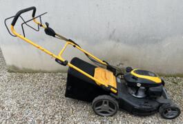 Location outil Tondeuse autoportée Thermique près de Mareuil-lès-Meaux