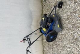 Location outil Débroussailleuse Thermique Staub près de Mareuil-lès-Meaux