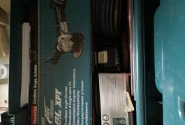 Location outil Meuleuse Sans-fil Makita près de Missillac