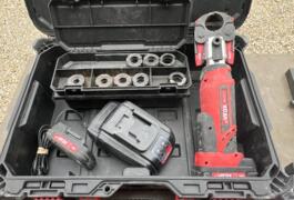 Location outil Pince à sertir Virax près de Mareuil-lès-Meaux