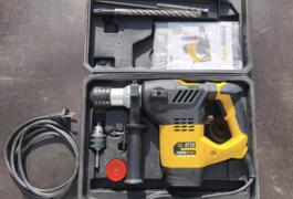 Location outil Burineur perforateur Électrique près de Eauze