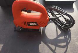 Location outil Scie sauteuse Filaire Black et decker près de Eauze