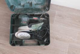 Location outil Ponceuse Électrique Bosch près de Bordeaux