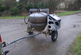 Location outil Bétonnière 350 litres près de Berric