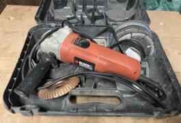 Location outil Meuleuse Électrique Black et decker près de Beaumont