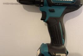 Location outil Perceuse Sans-fil Makita près de Genas