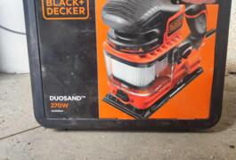 Location outil Ponceuse Électrique Black et decker près de Saint-Martin-Longueau