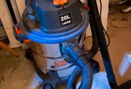 Location outil Aspirateur eau poussière Dexter près de Lyon