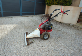 Location outil Débroussailleuse Thermique près de Jonage