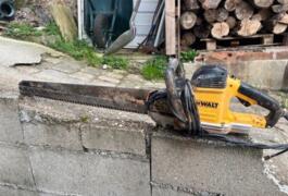 Location outil Scie à brique Dewalt près de Champlan