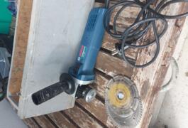 Location outil Meuleuse 230mm Bosch pro près de Sassenage
