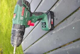 Location outil Perceuse Sans-fil Bosch près de Joué-lès-Tours