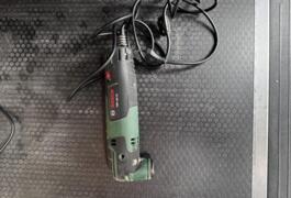 Location outil Outil multifonction Électrique Bosch près de Montrabé