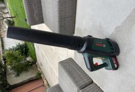 Location outil Aspirateur souffleur Électrique Bosch près de Villefranche-sur-Saône