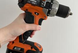 Location outil Perceuse Électrique Aeg près de Maisons-Laffitte