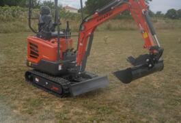 Location outil Mini pelle Divers près de Magrin