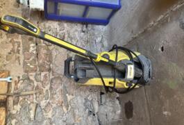 Location outil Nettoyeur haute pression Électrique Karcher près de Rives-du-Loir-en-Anjou
