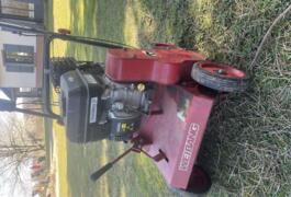 Location outil Scarificateur Thermique Briggs &amp; stratton près de Saint-Valery-sur-Somme