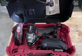 Location outil Visseuse Électrique Parkside près de Verrières-le-Buisson