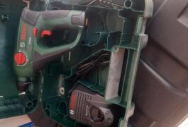 Location outil 🔧 perceuse sans fil bosch uneo – compacte et polyvalente Bosch près de Saint-Zacharie