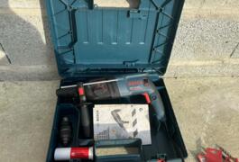 Location outil Burineur perforateur Électrique Bosch près de Angliers