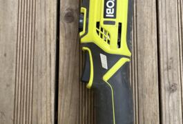 Location outil Outil multifonction Électrique Ryobi près de Corbelin