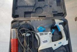 Location outil Burineur perforateur Électrique Magnusson près de Ploufragan