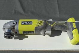 Location outil Meuleuse Sans-fil Ryobi près de Saint-Germain-Laxis