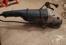 Location outil Découpeuse à disque Électrique Bosch près de Wizernes