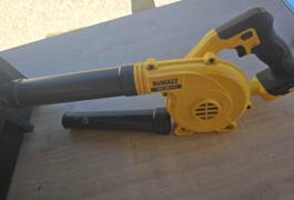 Location outil Aspirateur souffleur Électrique Dewalt près de Hyères