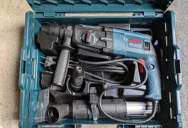 Location outil Burineur perforateur Électrique Bosch pro près de Plouédern