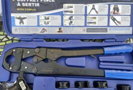 Location outil Pince à sertir près de Sainte-Croix-sur-Mer