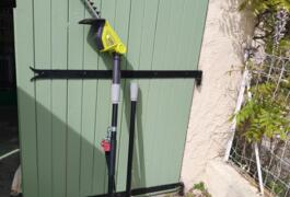 Location outil Taille haie sur perche Électrique Ryobi près de L'Isle-sur-la-Sorgue