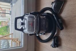 Location outil Shampouineuse Bissell près de Courbevoie