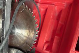 Location outil Scie circulaire Électrique Hilti près de Vic-sur-Aisne