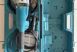 Location outil Meuleuse Électrique Makita près de Fréjus