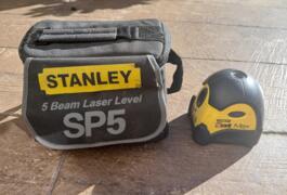 Location outil Niveau laser Stanley près de Canohès