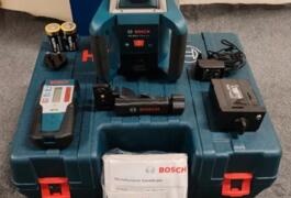 Location outil Niveau laser Bosch près de Agon-Coutainville