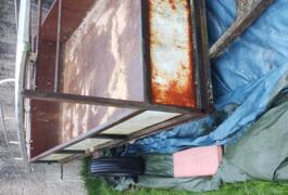 Location outil Remorque Moins de 750kg près de Donnezac