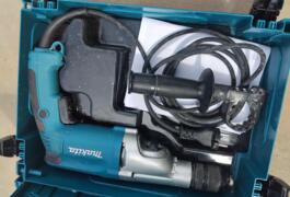 Location outil Perceuse Électrique Makita près de Lonçon