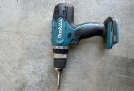 Location outil Perceuse Électrique Makita près de Rodez