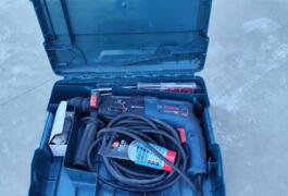 Location outil Burineur perforateur Électrique Bosch près de Néoules