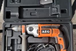 Location outil Perceuse à percussion filaire aeg sb 22-2e Aeg près de Péronne-en-Mélantois