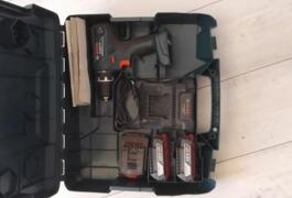Location outil Perceuse Sans-fil Bosch pro près de Blâmont