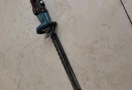 Location outil Taille haie Électrique Makita près de Millas