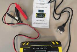 Location outil Chargeur de batterie Électrique près de Massy