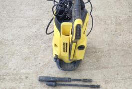 Location outil Nettoyeur haute pression Électrique Karcher près de Thiverval-Grignon
